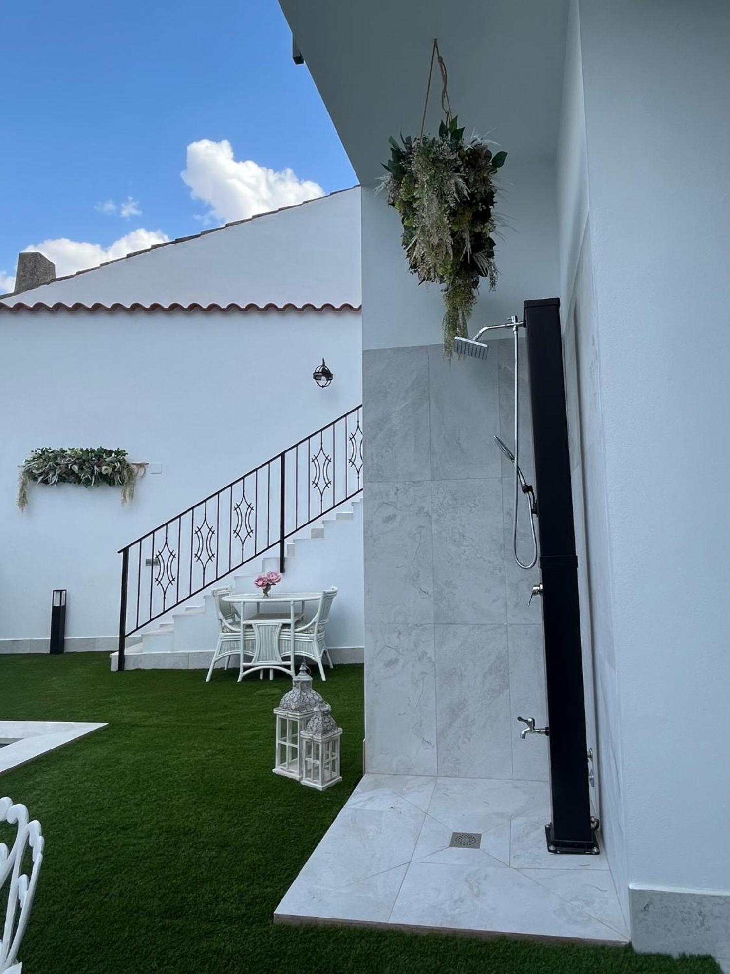 Hotel Boutique Iulia 5 Estrellas Medina de las Torres Exterior foto